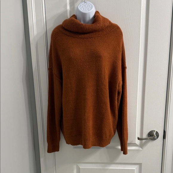 Caslon Sweaters - Cozy Brown Turtleneck Sweater